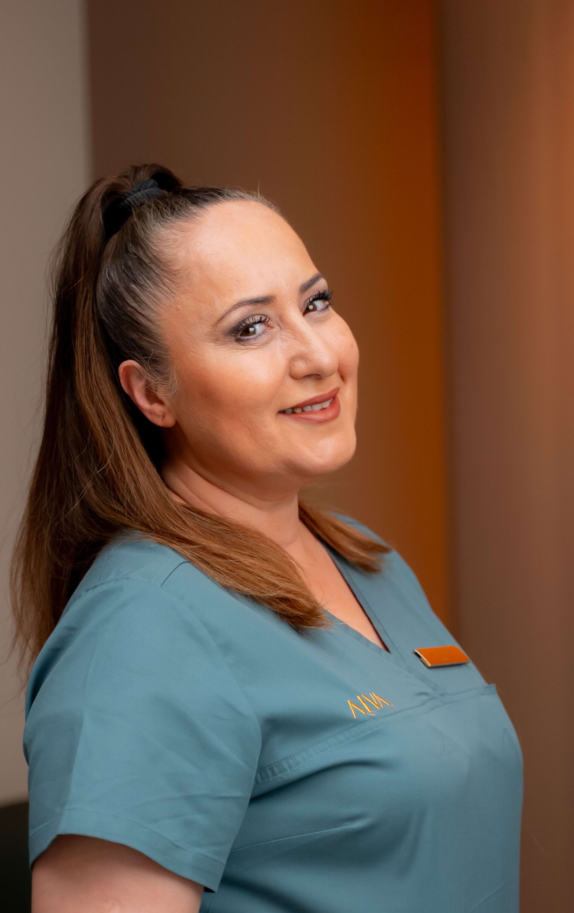 Beautician Refika Başar explains whether IPL or laser treatment is more effective.